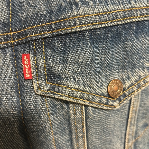 LEVI’S JACKET - Picture 4 of 4